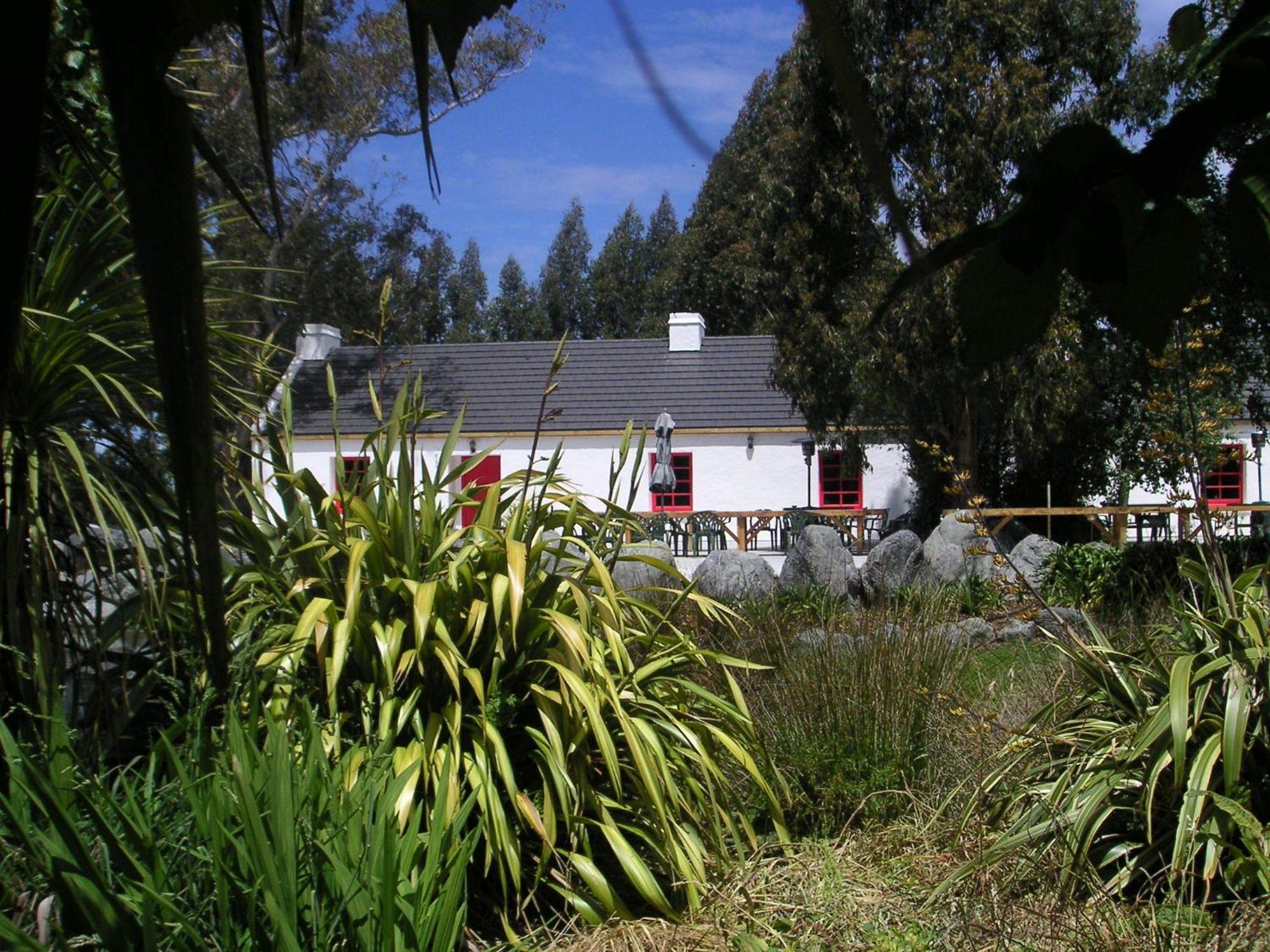 Отель Donegal House Кайкоура Экстерьер фото