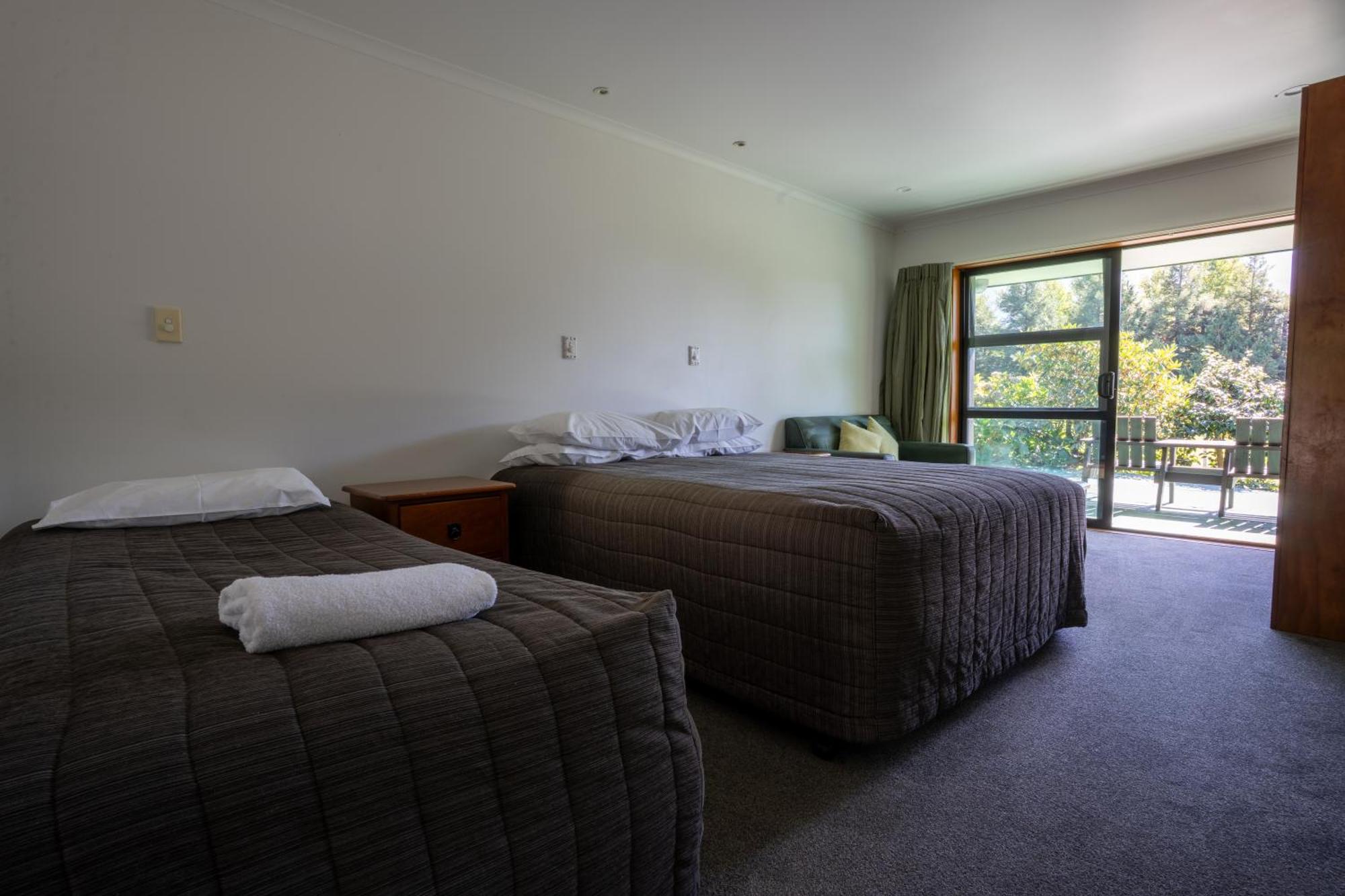 Отель Donegal House Кайкоура Экстерьер фото